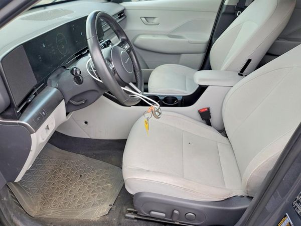 2025 GENESIS GV70
