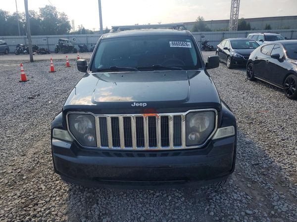 2012 JEEP LIBERTY Jet