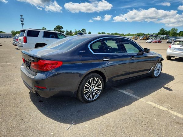 2018 BMW 530XE xDrive