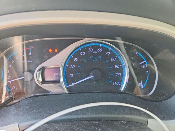 2013 TOYOTA SIENNA