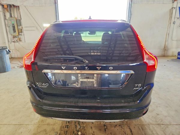 2016 VOLVO XC60