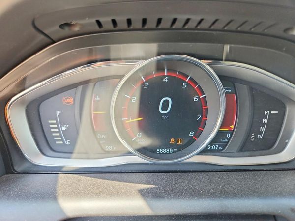 2016 VOLVO XC60