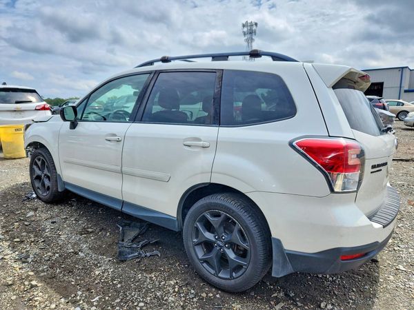 2018 SUBARU FORESTER Premium+ES