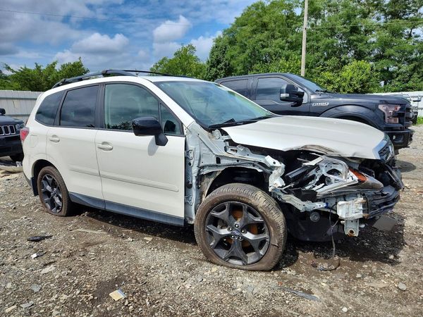 2018 SUBARU FORESTER Premium+ES