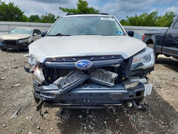 2018 SUBARU FORESTER Premium+ES