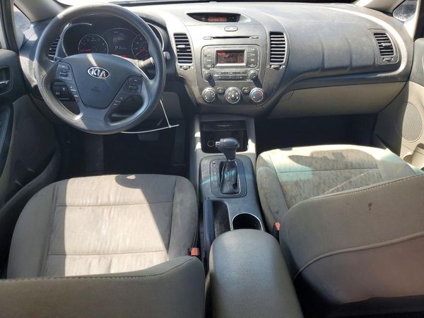 2016 KIA FORTE GL (Middle-Low Grade)