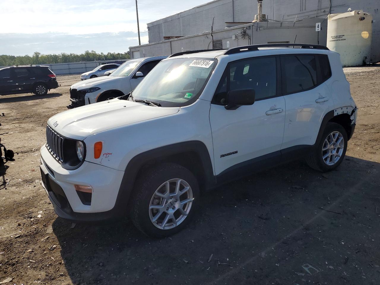 2022 JEEP RENEGADE Latitude, Longitude