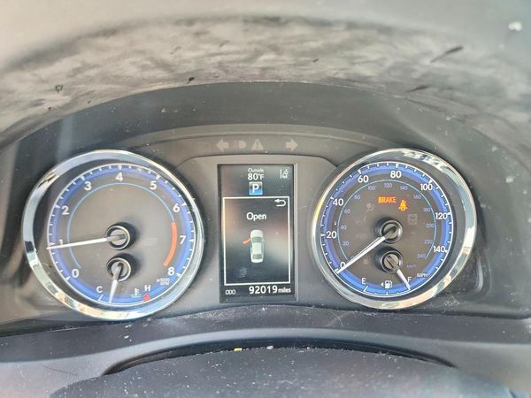 2019 TOYOTA COROLLA