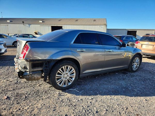 2012 CHRYSLER 300 Limited