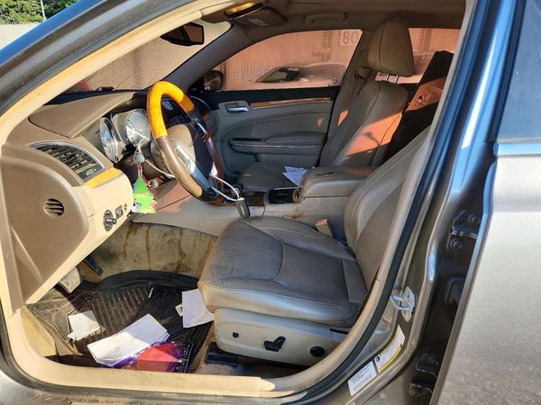 2012 CHRYSLER 300 Limited