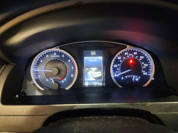 2016 TOYOTA CAMRY