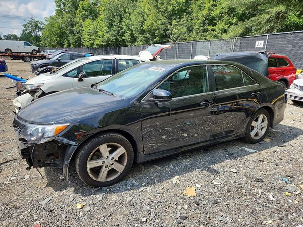 2012 TOYOTA CAMRY