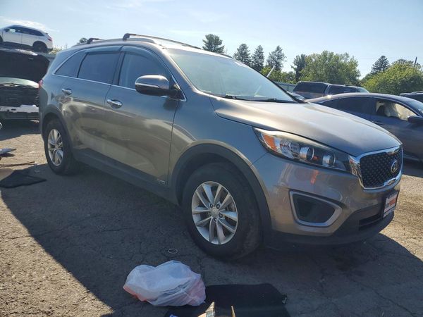 2018 KIA SORENTO L, LX