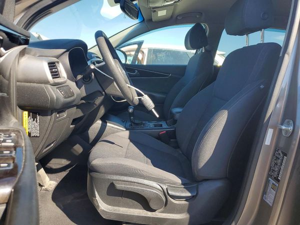 2018 KIA SORENTO L, LX