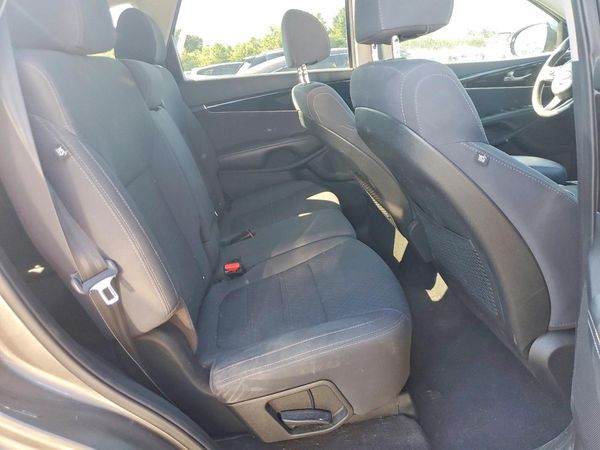 2018 KIA SORENTO L, LX
