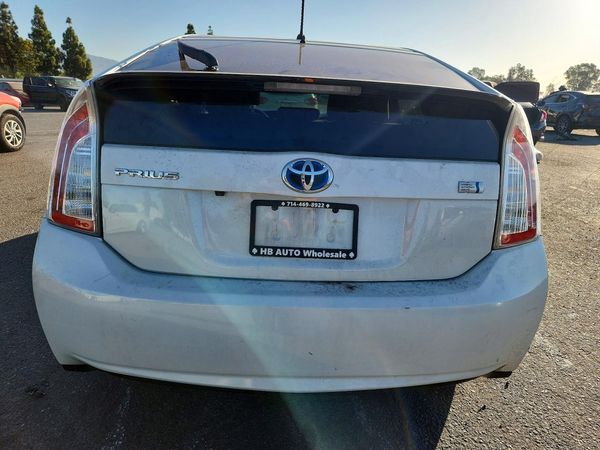 2015 TOYOTA PRIUS
