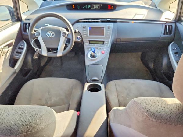 2015 TOYOTA PRIUS