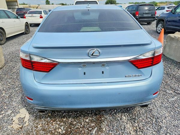 2013 LEXUS ES