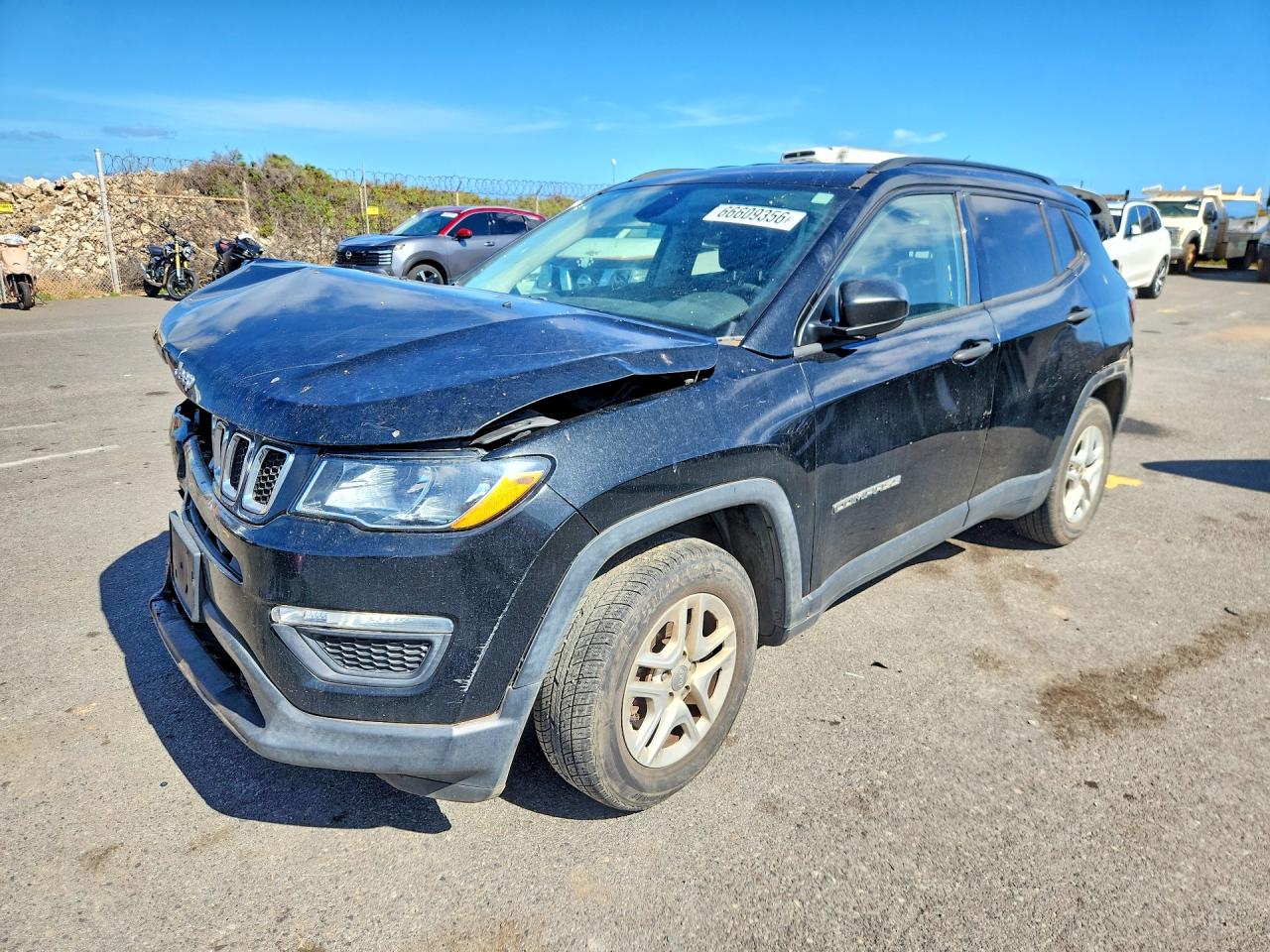 2017 JEEP COMPASS Sport — Front 3/4