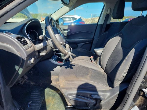 2017 JEEP COMPASS Sport — DENT