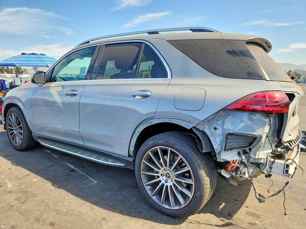 2026 MERCEDES-BENZ GLE