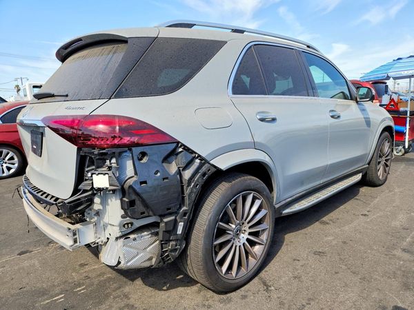 2026 MERCEDES-BENZ GLE