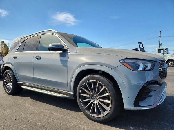 2026 MERCEDES-BENZ GLE