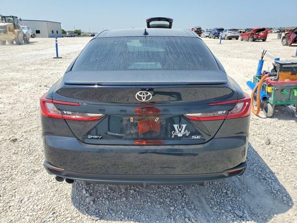 2025 TOYOTA CAMRY