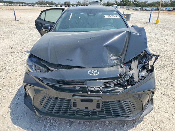 2025 TOYOTA CAMRY