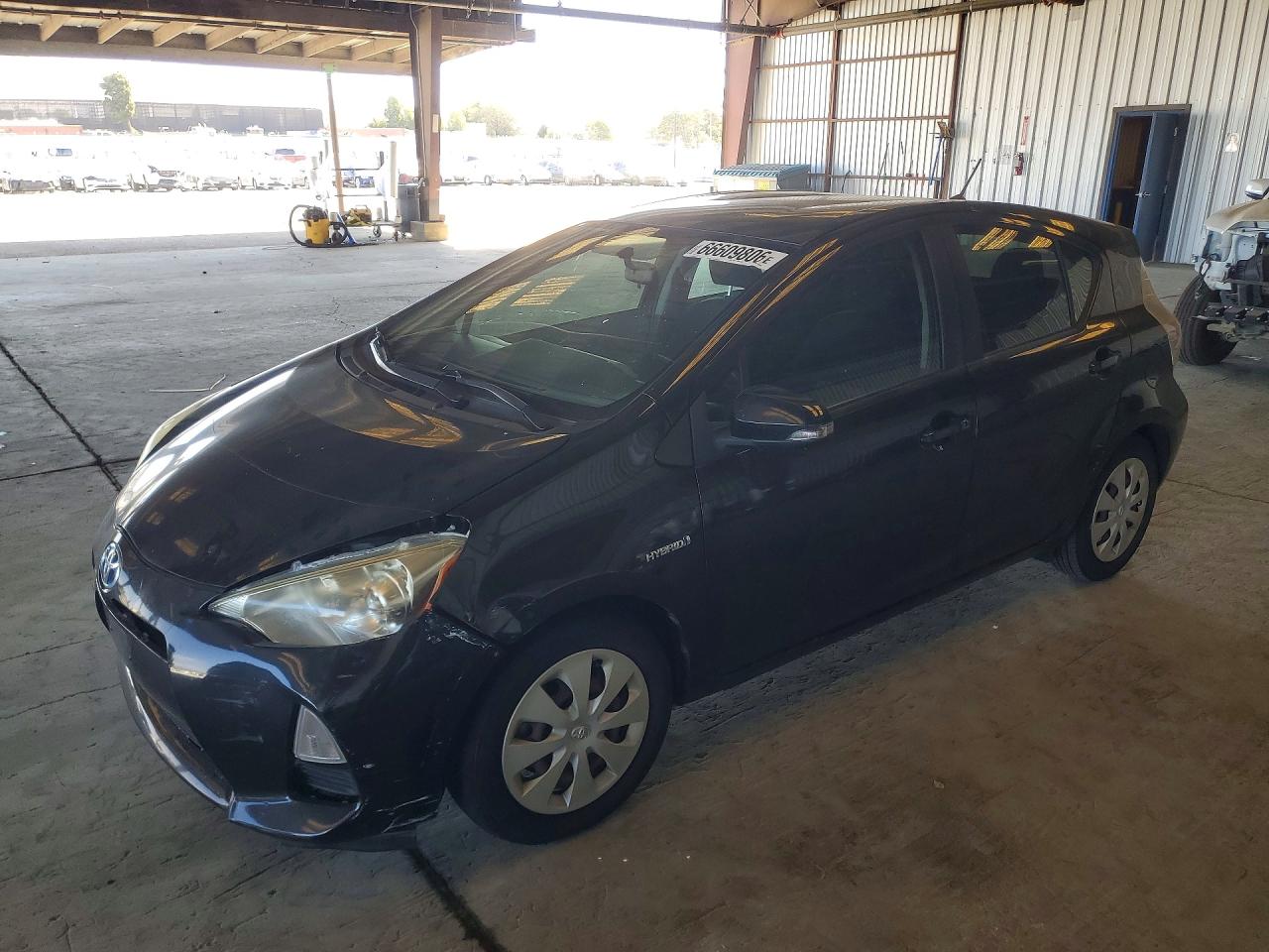 2012 TOYOTA PRIUS — Front 3/4