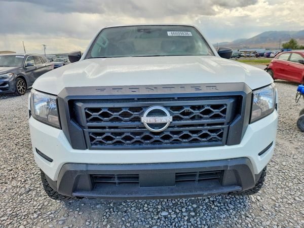 2022 NISSAN FRONTIER Crew Cab