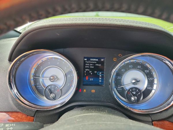 2014 CHRYSLER 300