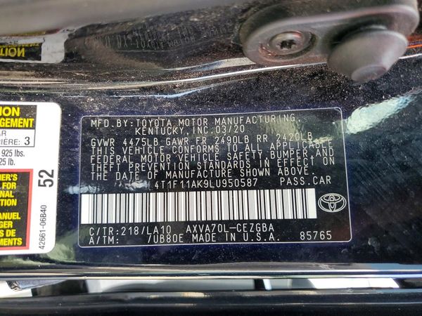 2020 TOYOTA CAMRY XLE