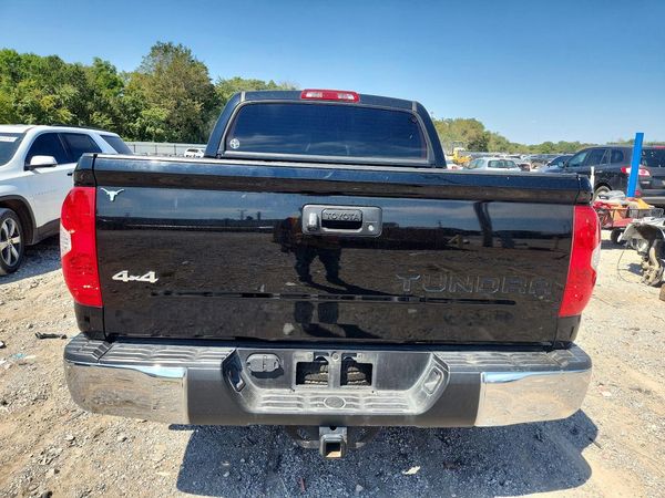 2017 TOYOTA TUNDRA Limited