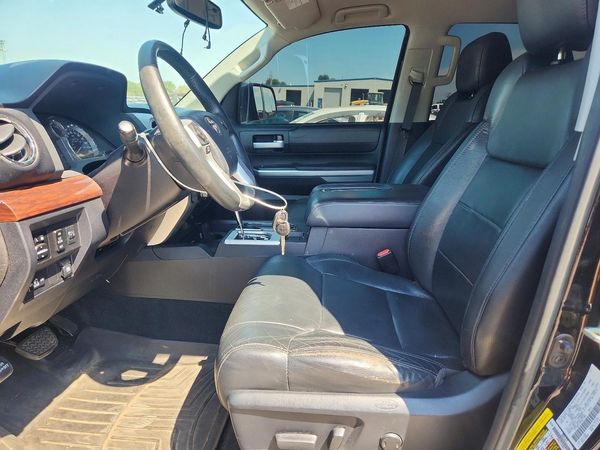 2017 TOYOTA TUNDRA Limited