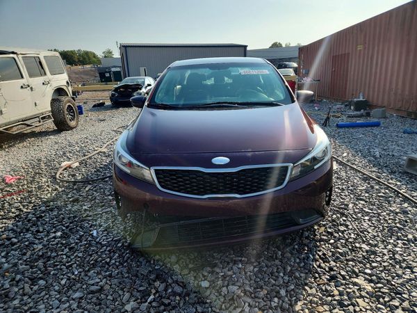 2017 KIA FORTE LX Base