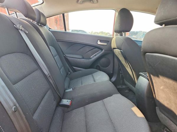 2017 KIA FORTE LX Base
