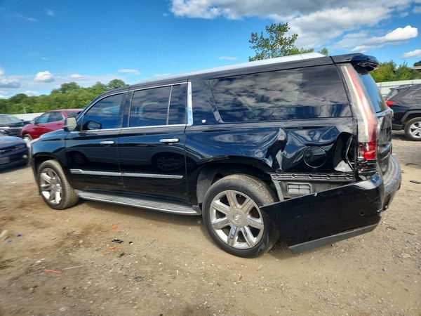 2017 CADILLAC ESCALADE ESV Luxury