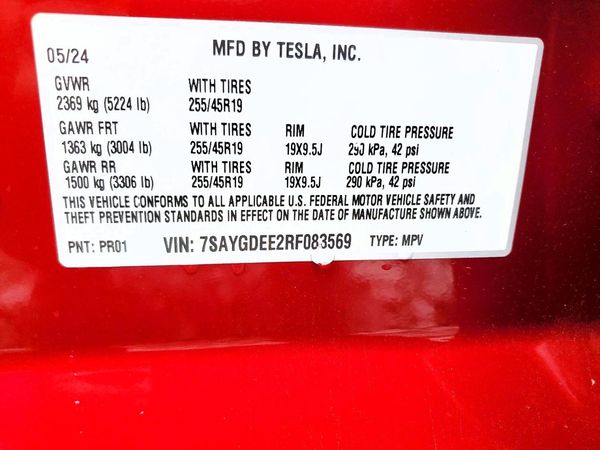 2024 TESLA MODEL Y