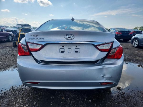 2012 HYUNDAI SONATA Middle-low level
