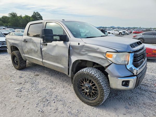 2016 TOYOTA TUNDRA