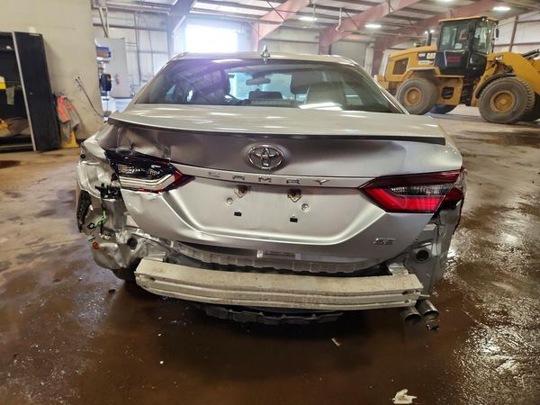 2022 TOYOTA CAMRY