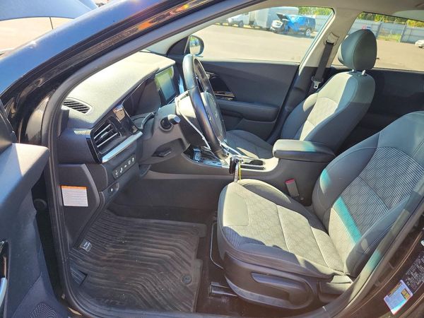2022 KIA NIRO