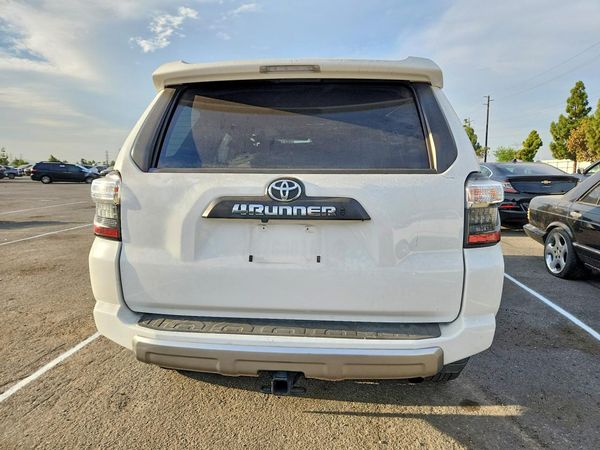 2022 TOYOTA 4RUNNER TRD Offroad Prem