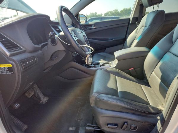 2016 HYUNDAI TUCSON