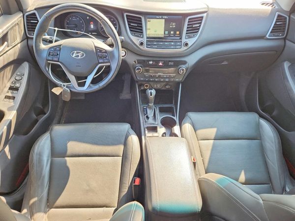 2016 HYUNDAI TUCSON