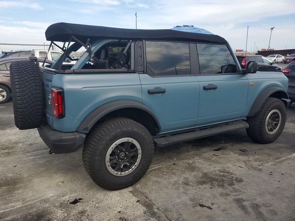 2022 FORD BRONCO