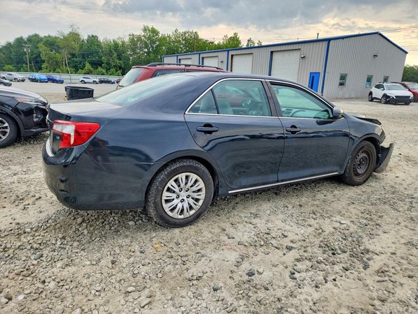 2013 TOYOTA CAMRY