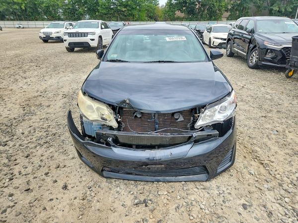 2013 TOYOTA CAMRY