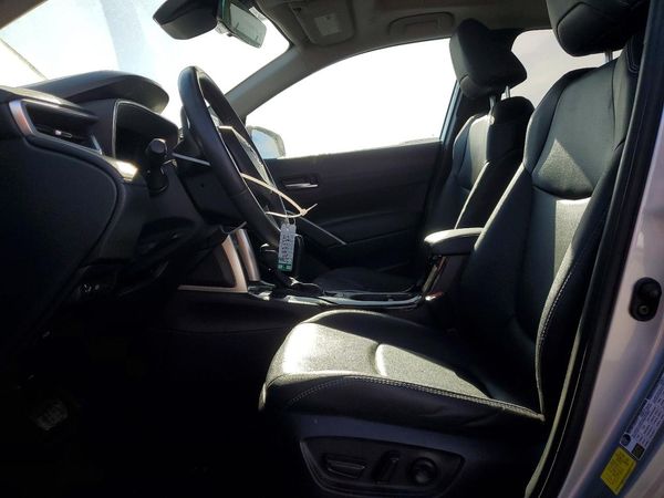 2024 TOYOTA COROLLA CROSS